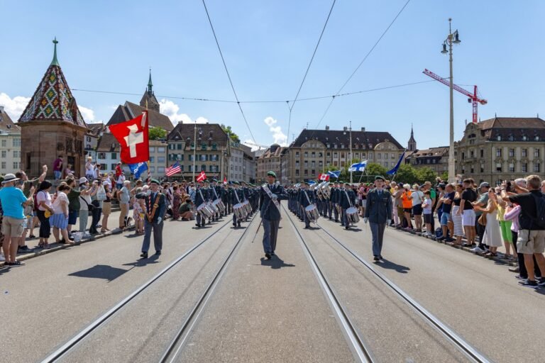 130’000 Zuschauer feiern die Basel Tattoo Parade
